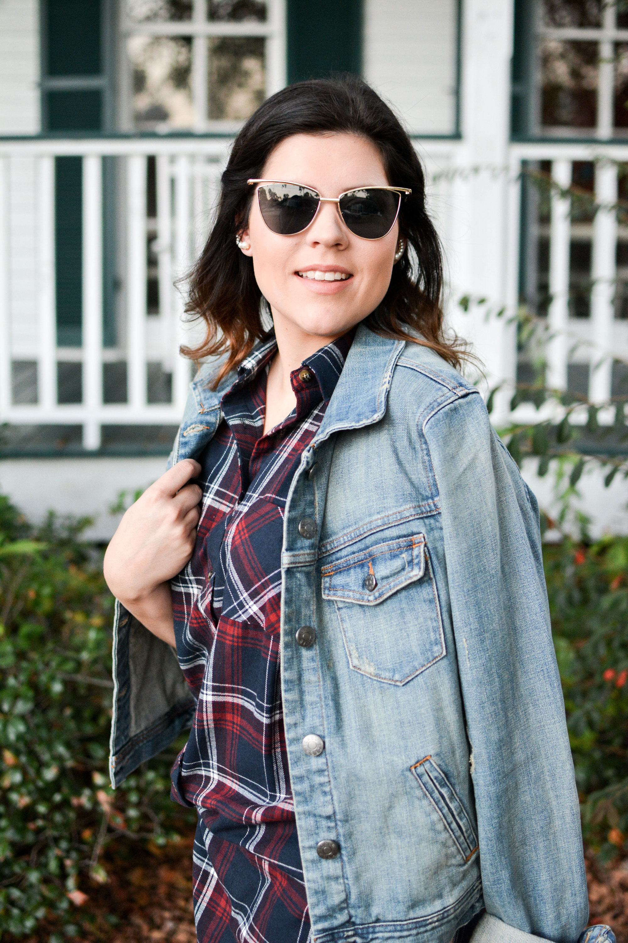 plaid_tunic_white_jeans_4